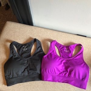 2 sportsbras